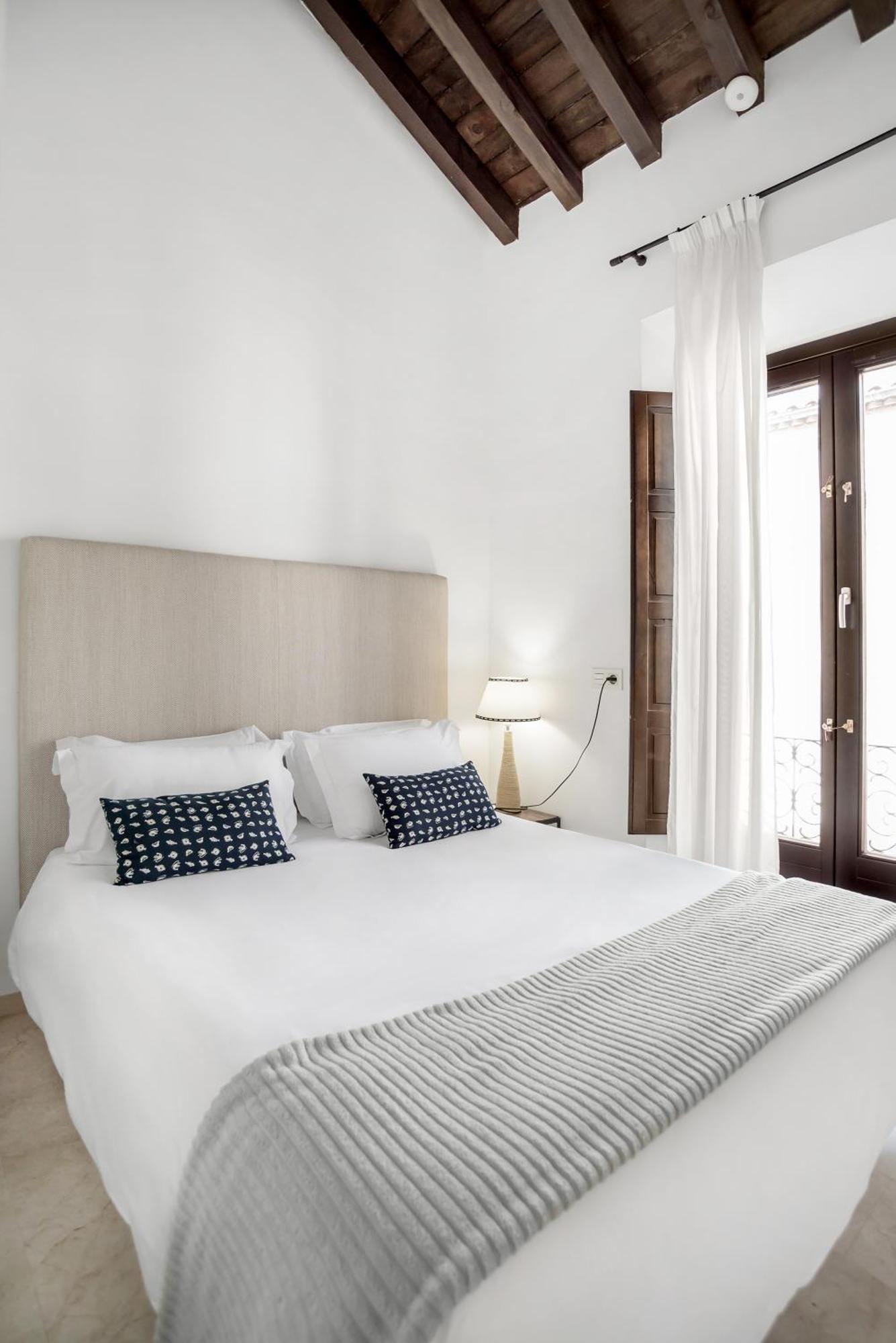 Suites Campo Del Principe Granada Exteriör bild